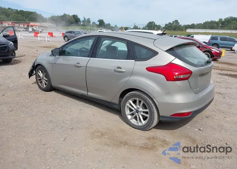 2015 Ford Focus Se z USA, uszkodzony, nr VIN 1FADP3K25FL238341